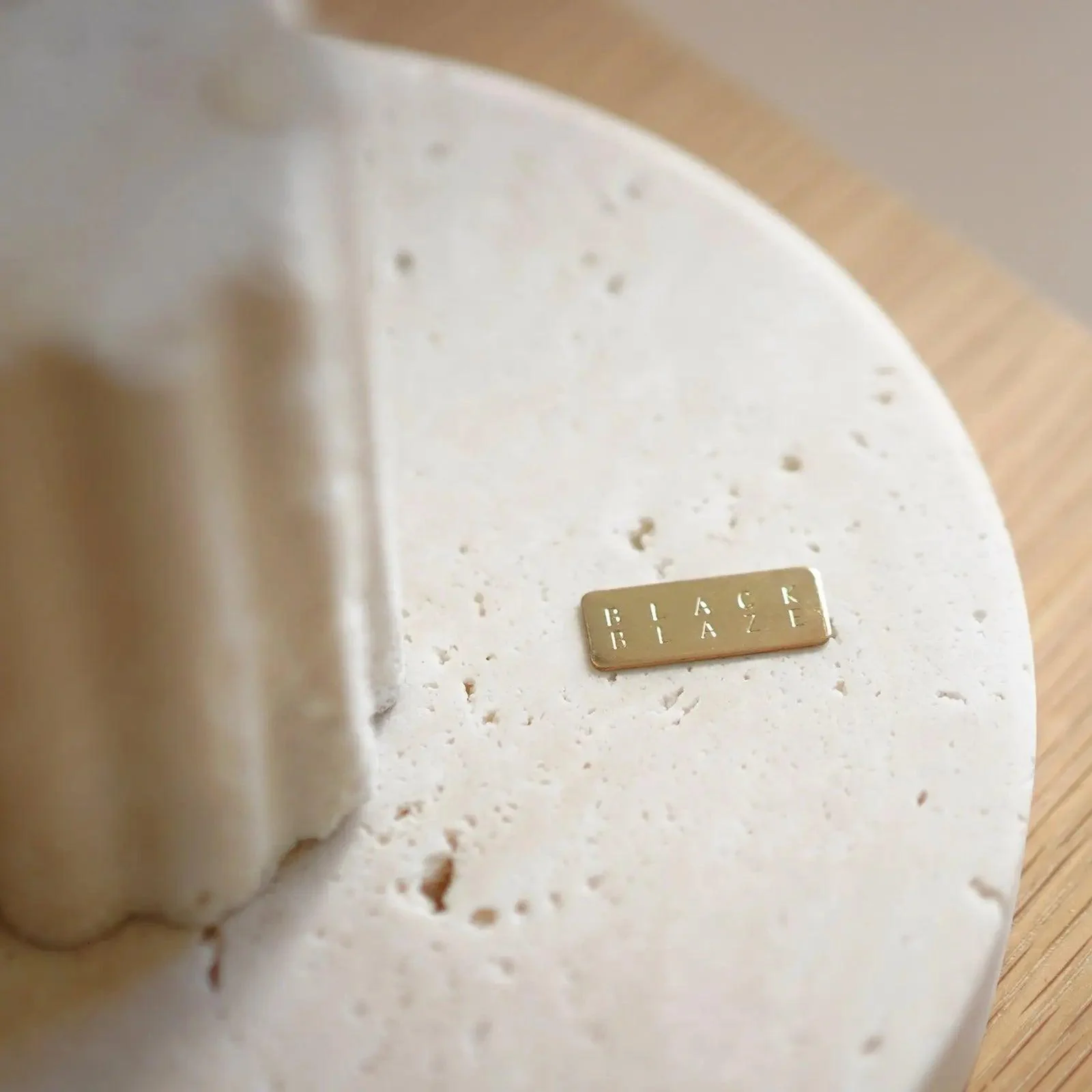 Column Tray -  Round / Travertine - Image 6