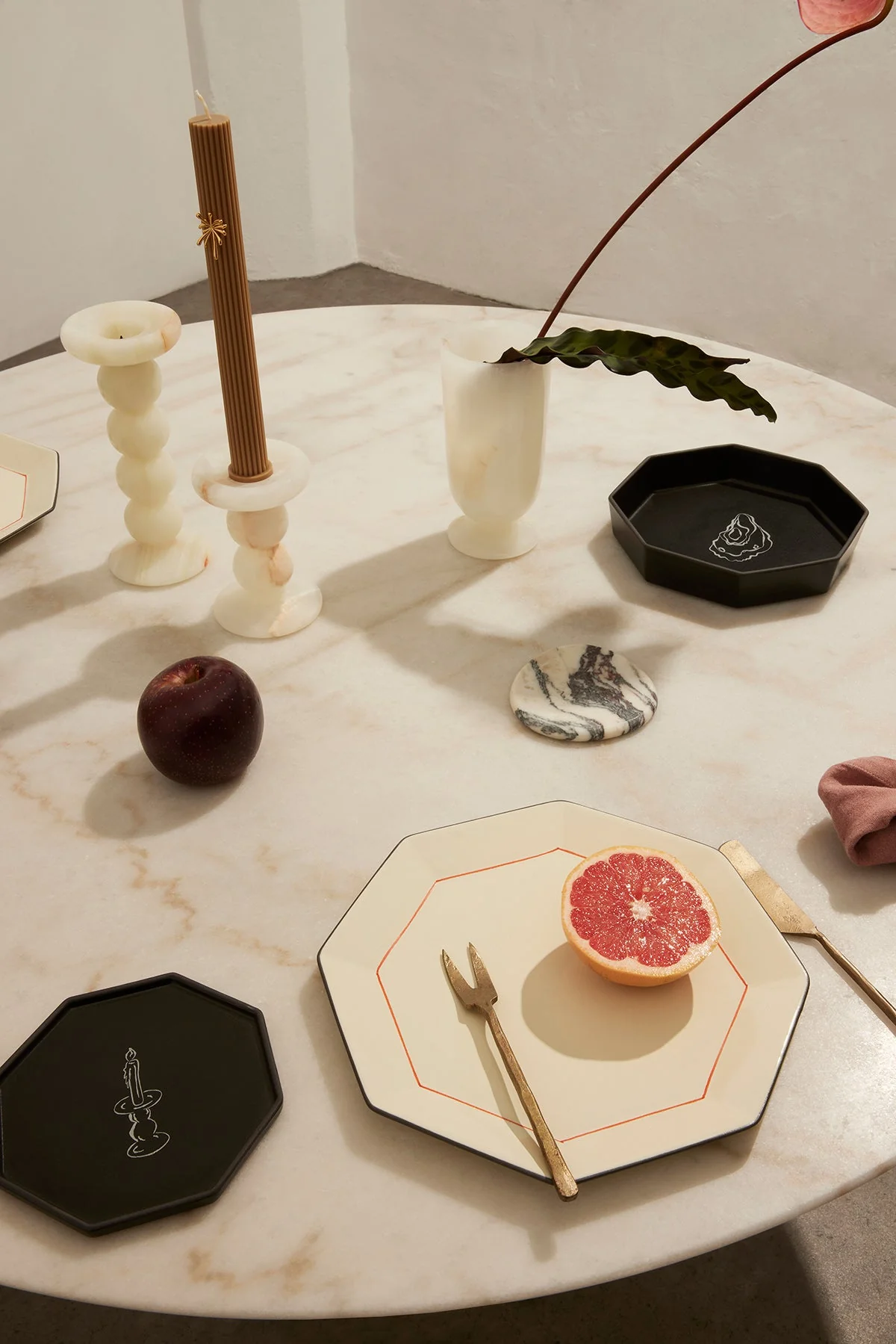 Gem Dinner Plate - Ivory - Image 5